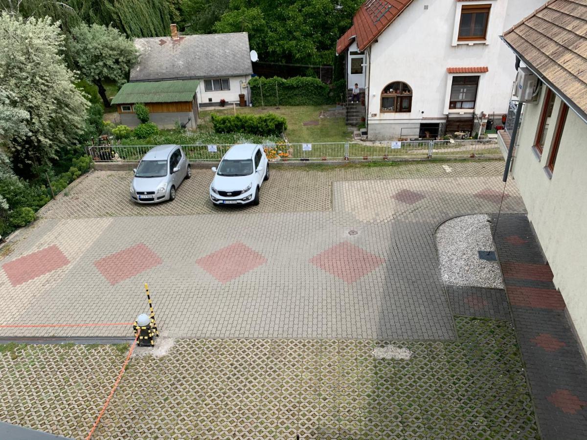 Robinson Szigete Apartmán Balatonfured